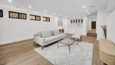 3434 W Palmer Street