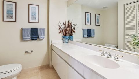 1800 Sunset Harbour Dr