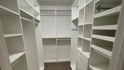 10381 Oxford Hill Drive