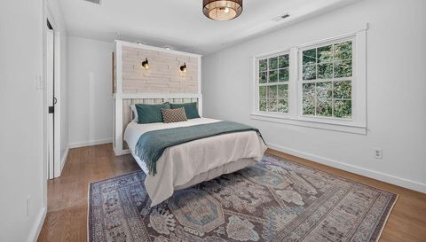 23 Clearbrook Rd