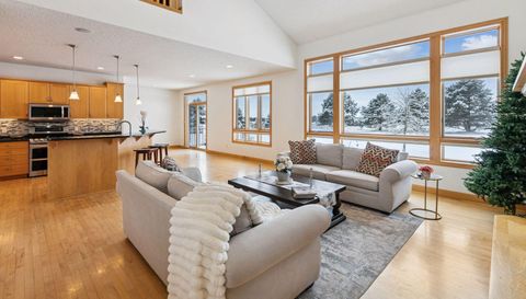 2728 Headland Court SW