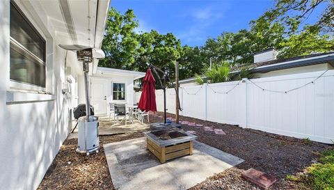 101 N MERCURY AVENUE