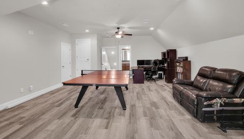 265 Spruce Knoll Ln