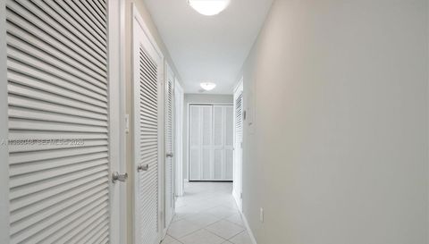 9101 E Bay Harbor Dr