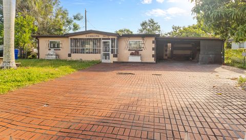 1417 Gardenia Ave