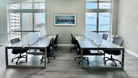 300 Biscayne Blvd