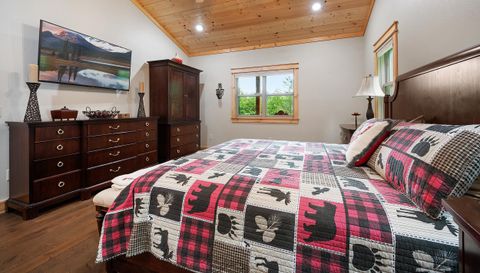 910 English Mountain Rd