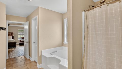 2900 Wallace Lake Rd