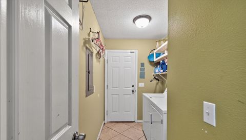 4977 Spencer Oaks Blvd