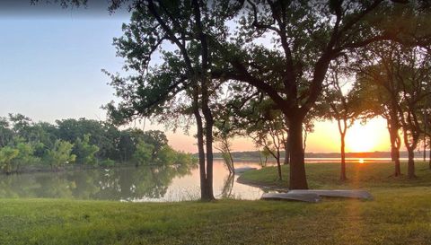 10631 Rolling Hills Dr