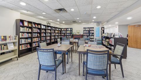 1425 W 28th Street W