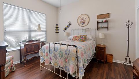 296 Trail Of The Flowers