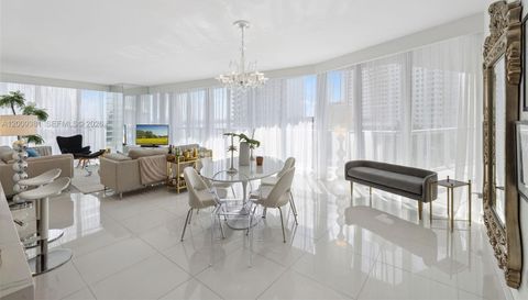 465 Brickell Ave