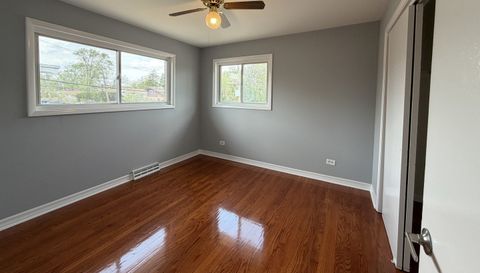 170 E Northwest Highway