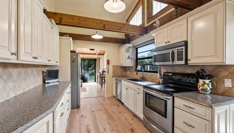 9034 Gardens Glen Circle