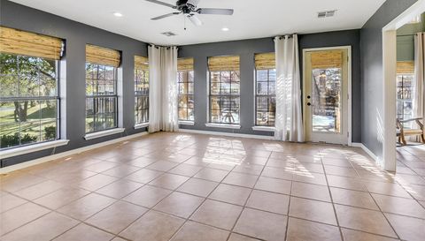 1304 Hi Circle North DR