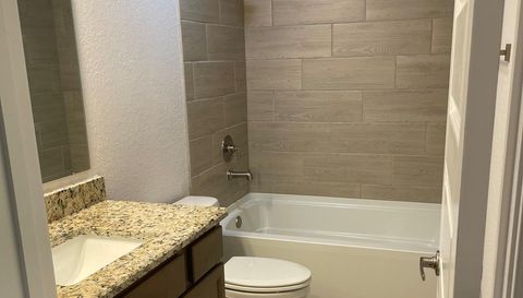 5992 N Mahogany Terrace