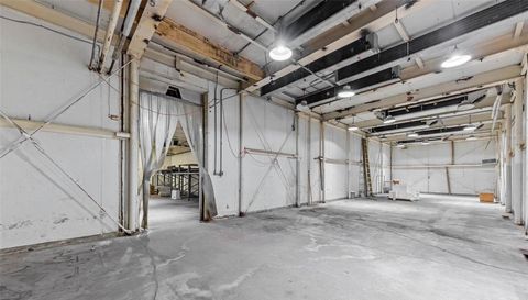 701 E Pearce Boulevard