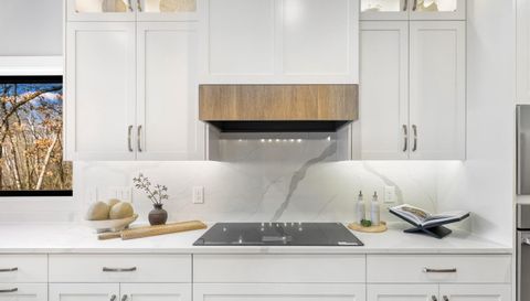 10149 Upper 196th Way W