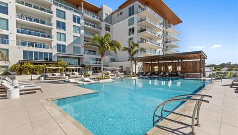 1020 SUNSET POINT ROAD