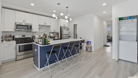 4939 N St. Louis Avenue