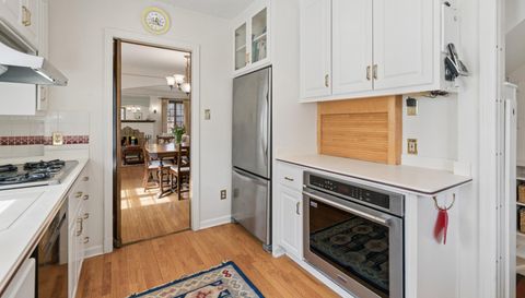 49 Sheridan Avenue S