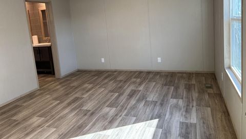 6008 Apple Wyrick Rd