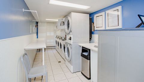 5901 N SHERIDAN Road