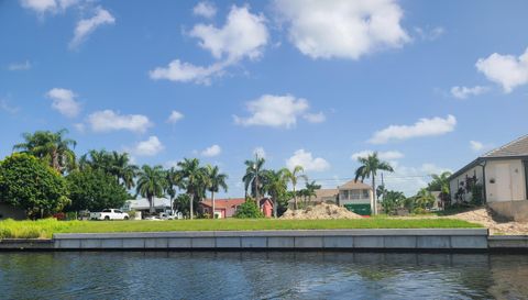 2712 SW 37th Terrace