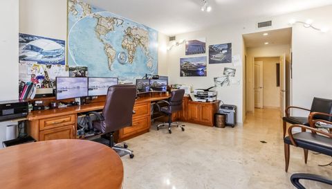 1800 Sunset Harbour Dr