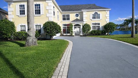 7823 Shane Ct