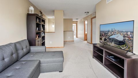 10910 Goodhue Street NE