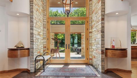 28235 Boulder Circle