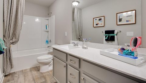 3195 Sunshine Curve NW