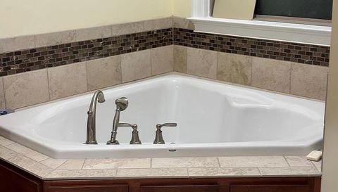 1533 Eads Bluff Rd NW