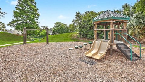 6114 Fieldstone Cir