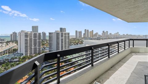 3500 Mystic Pointe Dr