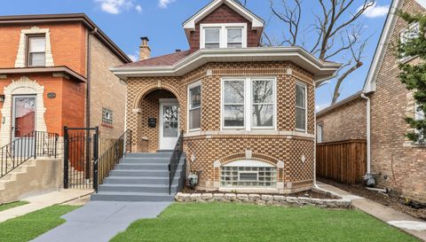 2417 N 76th Ave