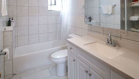 3256 N Elston Avenue