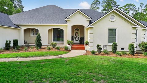 7 Lakeview Cove
