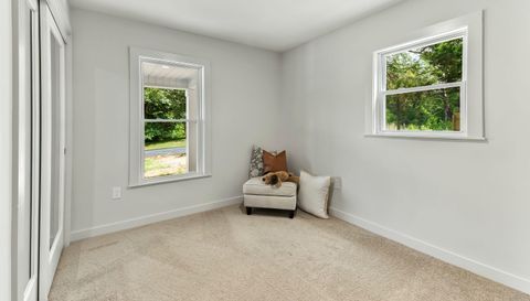 307 Wayside Dr