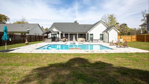 3395 Mariana Oaks Dr