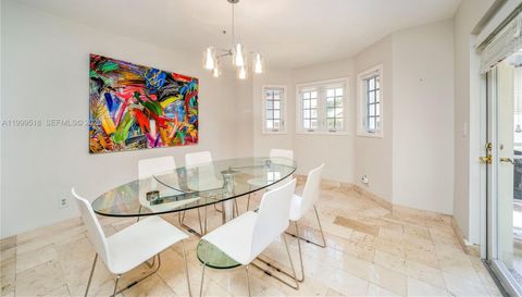 1413 Sunset Harbour Dr