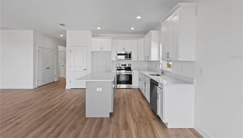 810 W 24TH STREET