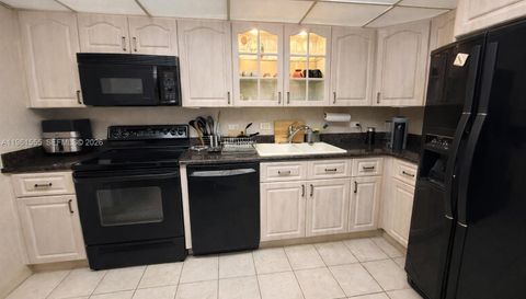 20505 W Country Club Dr