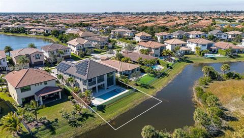 11475 Watercrest Circle East