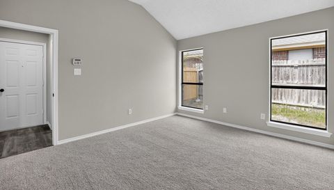 6057 Hillglen Dr