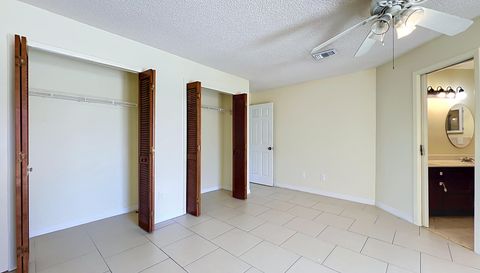 7122 Harbor Heights Cir