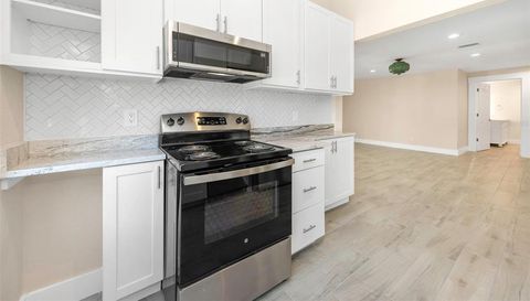 3000 BEACH BOULEVARD S