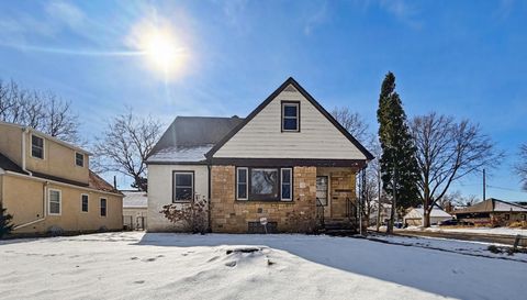 742 Nebraska Avenue E